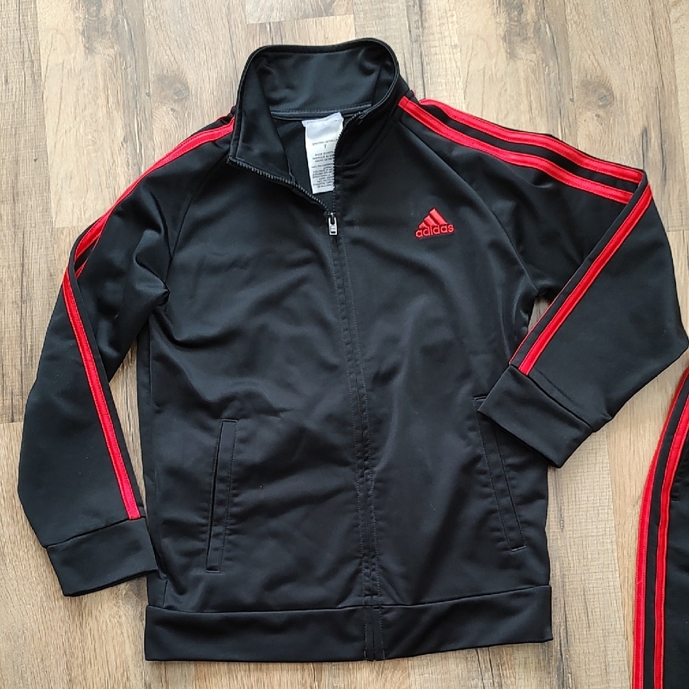 Adidas Black Tracksuit with Red Accents Size 7 - Picture 2 of 6